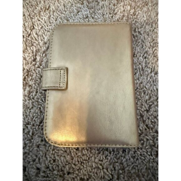 Passport Holder Wallet with Vegas, Paris, New York, Hollywood, Other Map Design - Picture 3 of 6